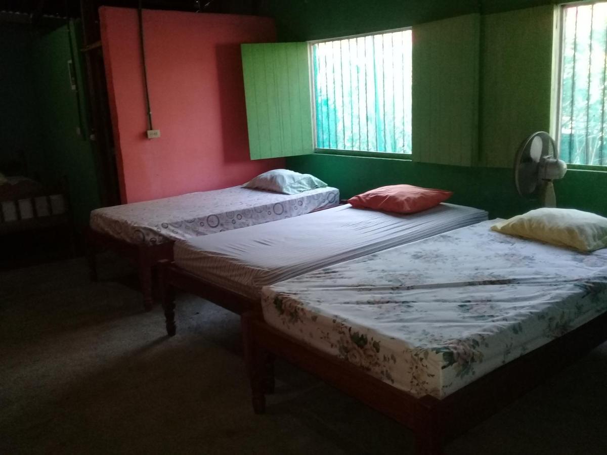 Hostal Maria Rivas Zewnętrze zdjęcie