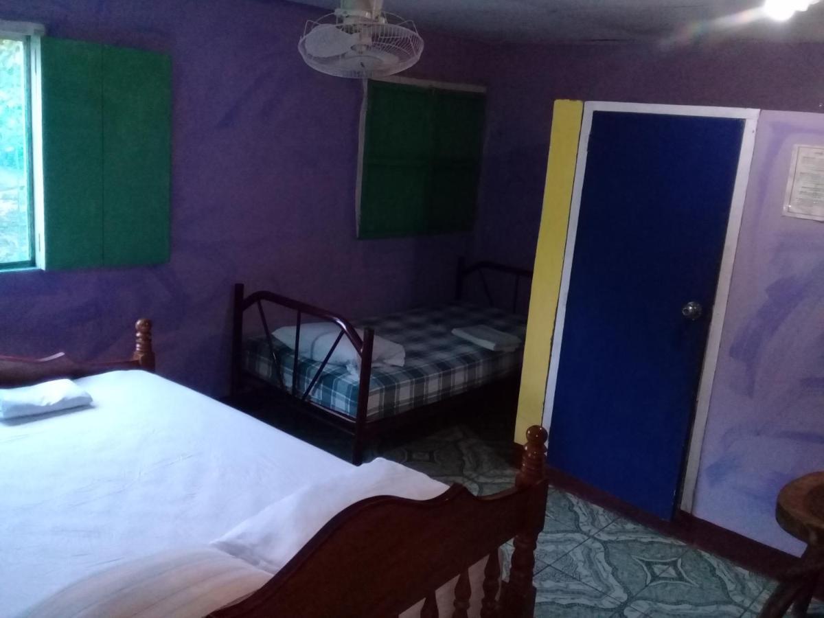 Hostal Maria Rivas Zewnętrze zdjęcie