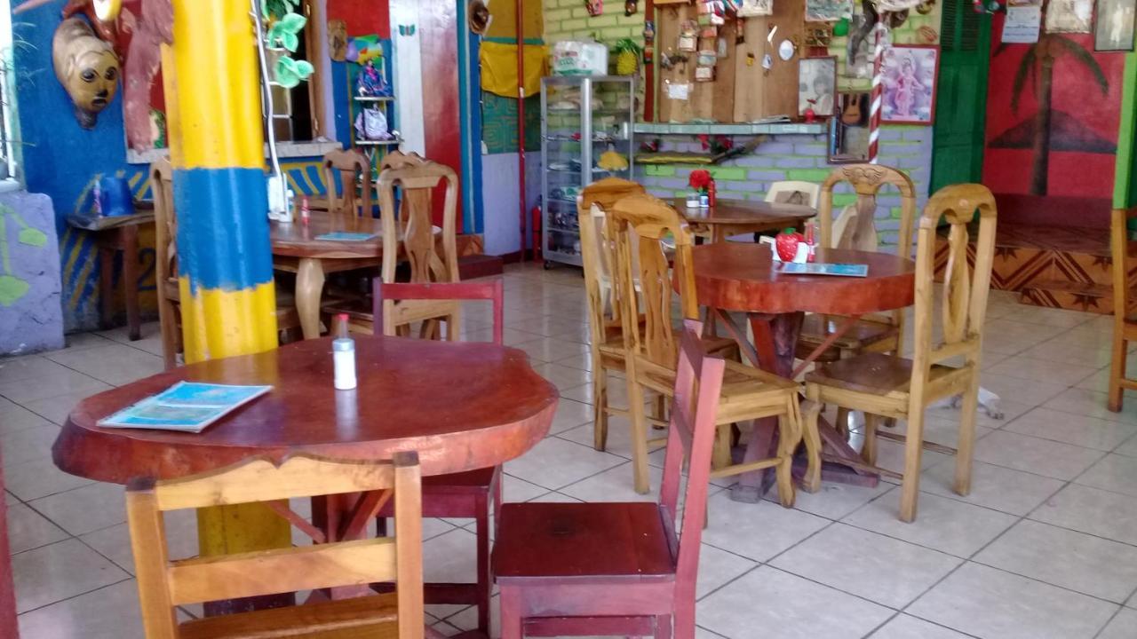 Hostal Maria Rivas Zewnętrze zdjęcie