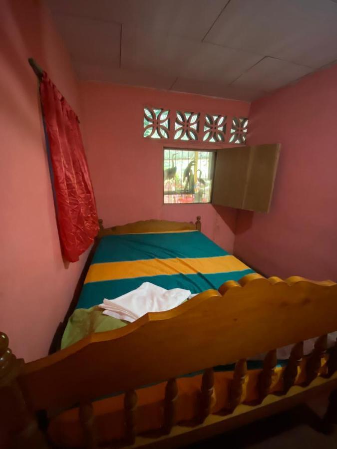 Hostal Maria Rivas Zewnętrze zdjęcie