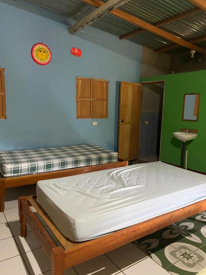 Hostal Maria Rivas Zewnętrze zdjęcie