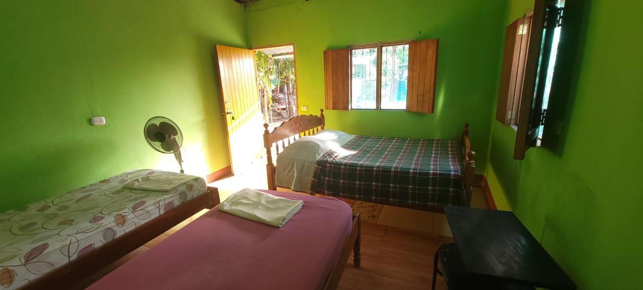 Hostal Maria Rivas Zewnętrze zdjęcie