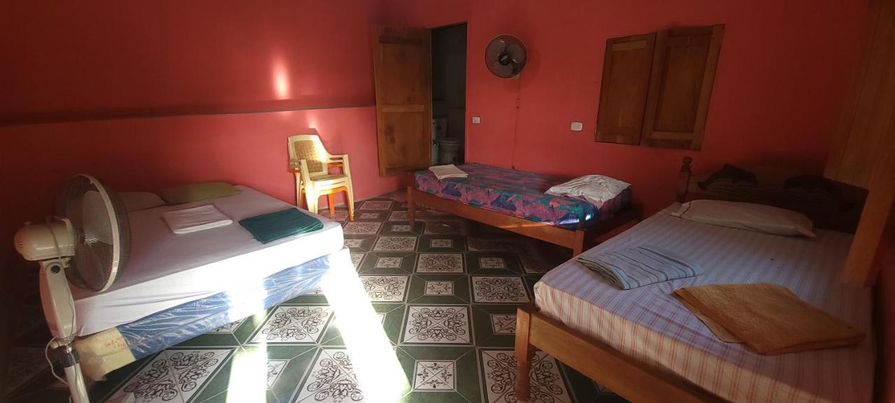Hostal Maria Rivas Zewnętrze zdjęcie