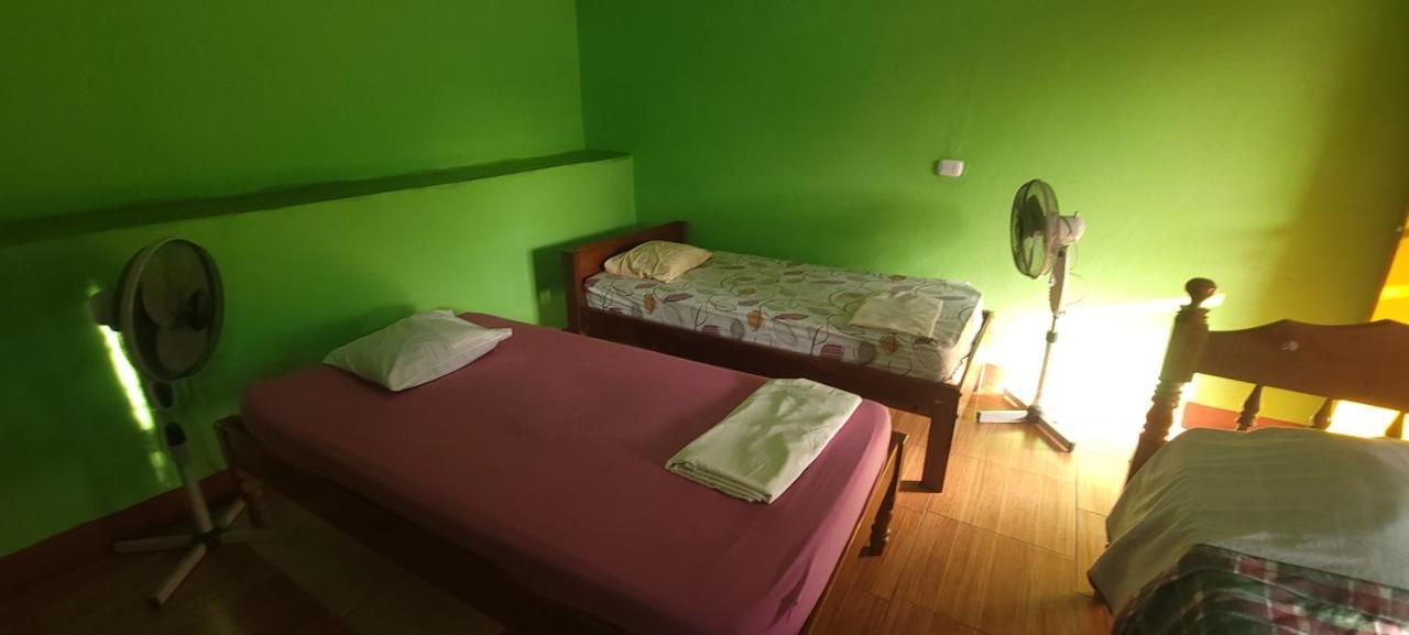 Hostal Maria Rivas Zewnętrze zdjęcie