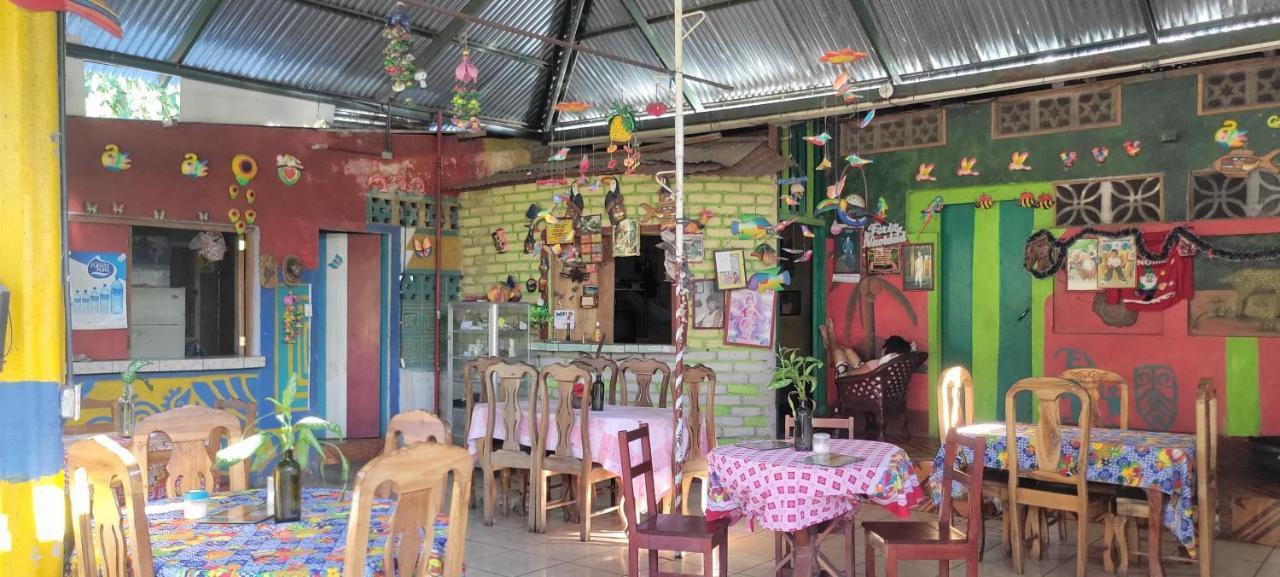 Hostal Maria Rivas Zewnętrze zdjęcie